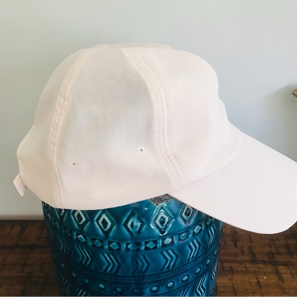 Lululemon Athletica Cream Hat -👛 $10 each or create your bundle of 3 for $25! - Picture 3 of 8